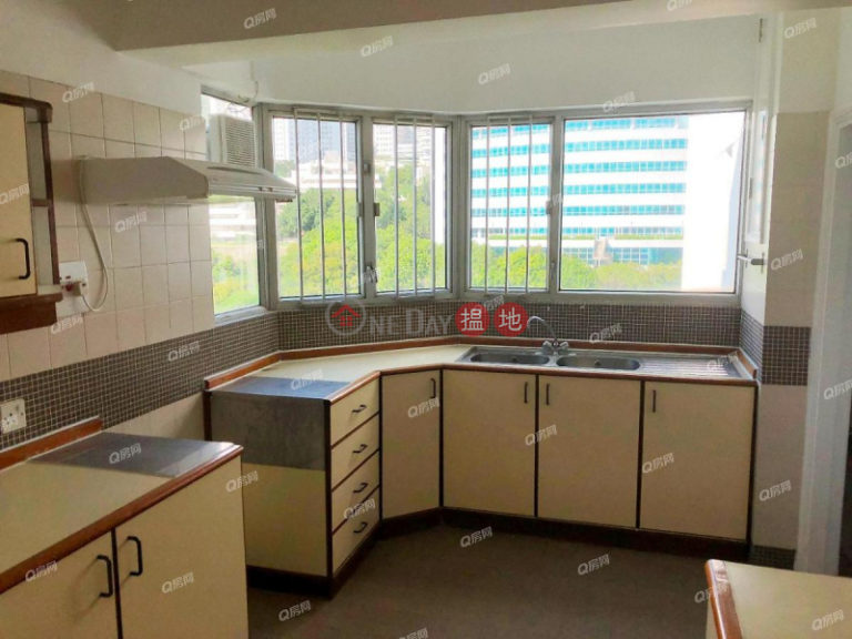 Tam Towers Block 2 | 3 bedroom High Floor Flat for Rent