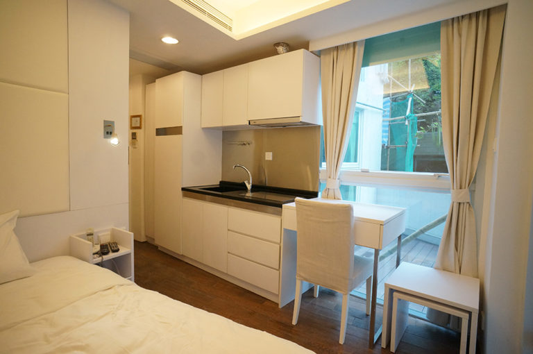 Contemporary Studios For Rent in Rose Villas