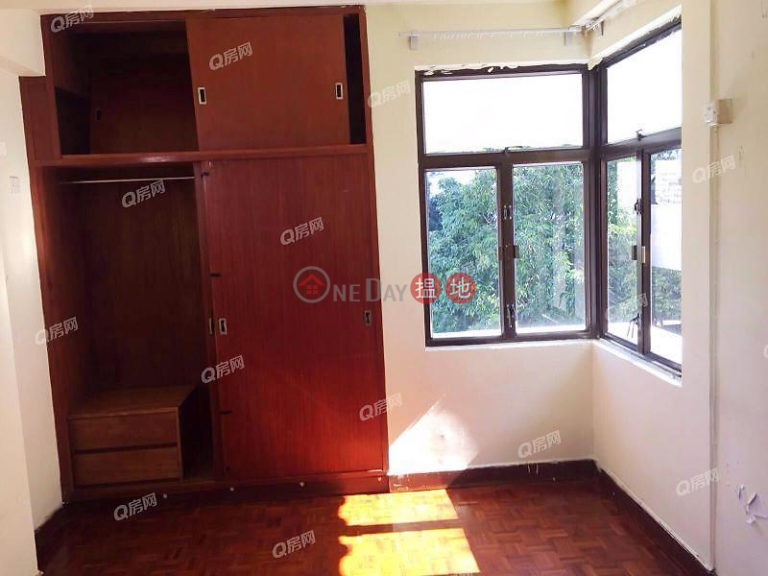 KING'S COURT | 3 bedroom High Floor Flat for Sale