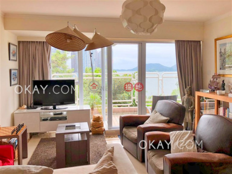 Tasteful 3 bedroom with sea views & parking | For Sale