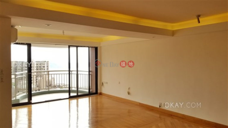 Efficient 3 bedroom with sea views, balcony | Rental