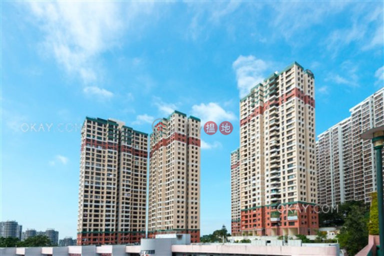 Practical 2 bedroom in Pokfulam | For Sale