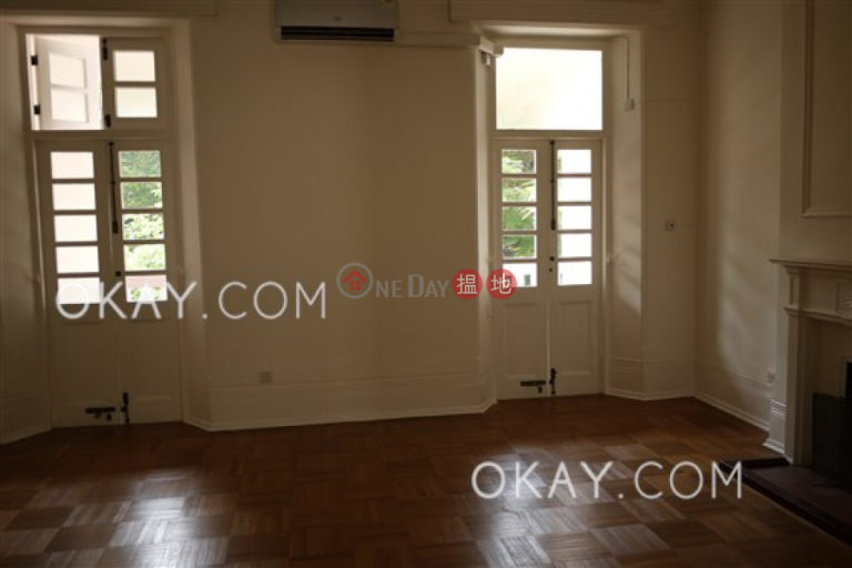 Lovely house with terrace, balcony | Rental