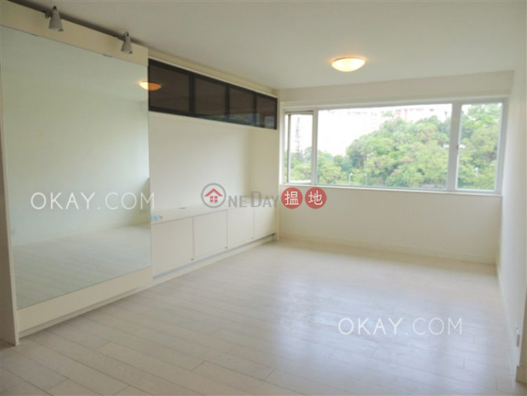 Unique 2 bedroom on high floor with rooftop & parking | Rental