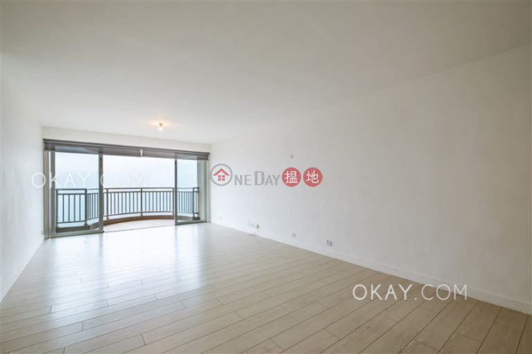 Efficient 3 bedroom on high floor with parking | Rental