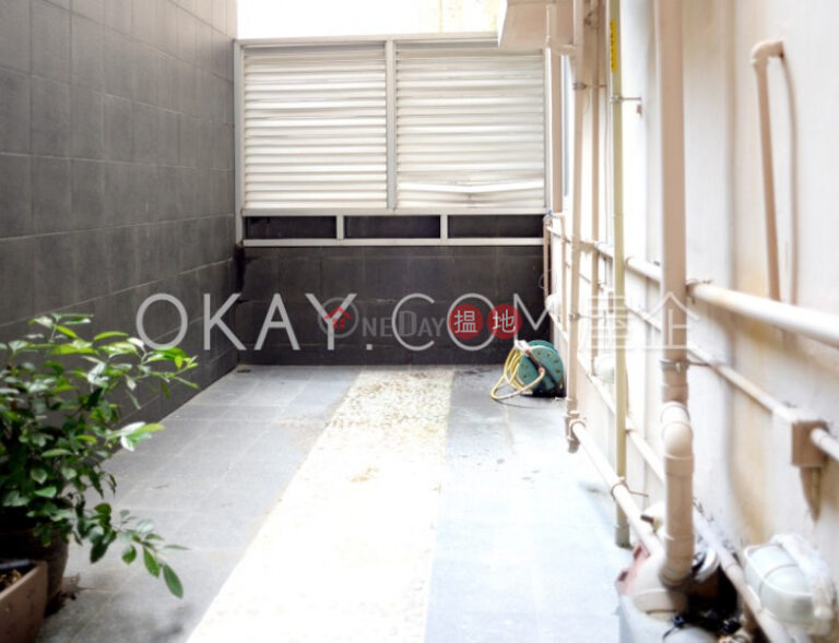 Efficient 3 bedroom with terrace & balcony | For Sale