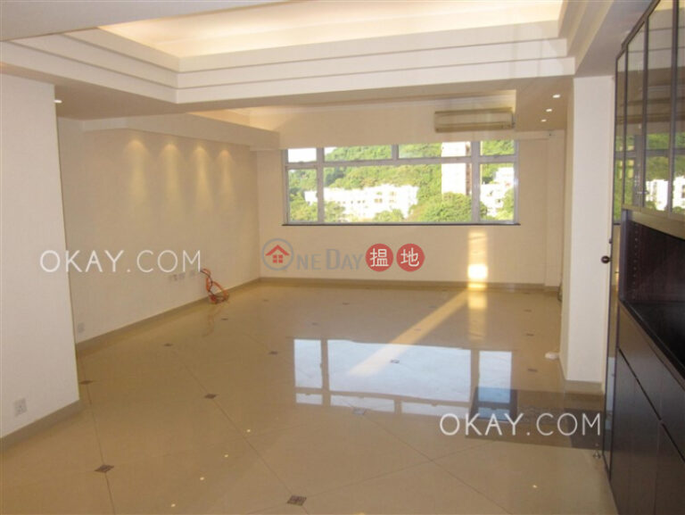 Elegant 3 bedroom with parking | For Sale