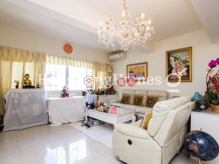 3 Bedroom Family Unit at Y. Y. Mansions block A-D | For Sale