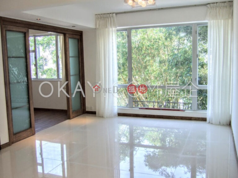 Elegant 2 bedroom with parking | Rental