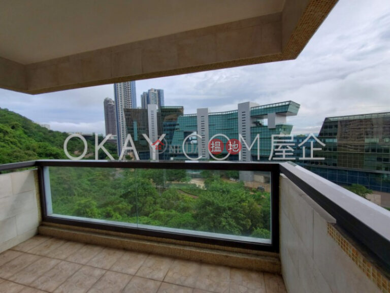 Efficient 4 bedroom with balcony & parking | Rental