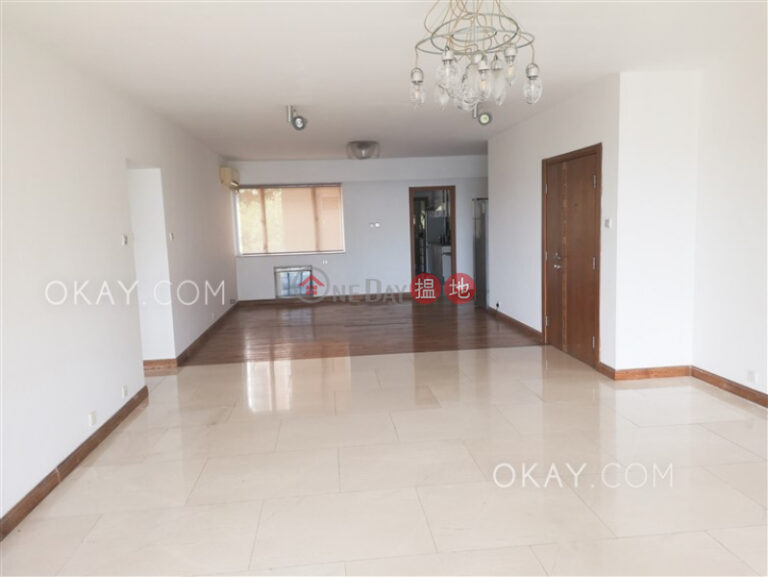 Efficient 4 bedroom with balcony & parking | Rental