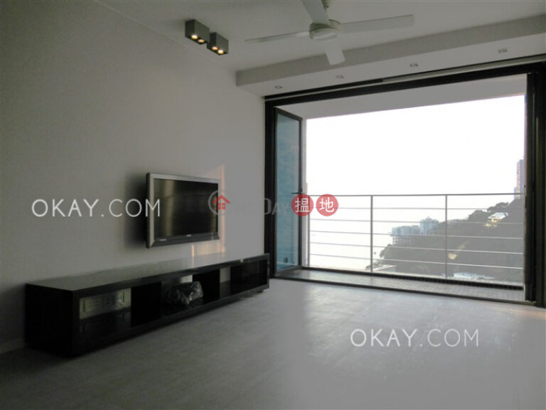 Efficient 2 bedroom with sea views, balcony | For Sale