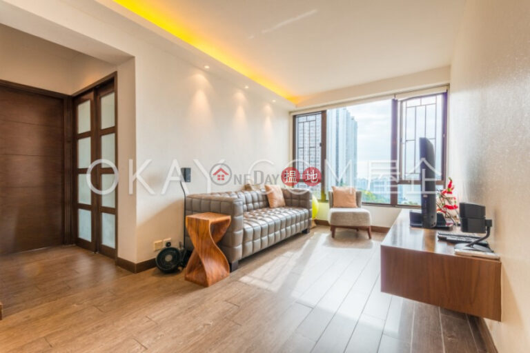 Unique 2 bedroom in Pokfulam | For Sale