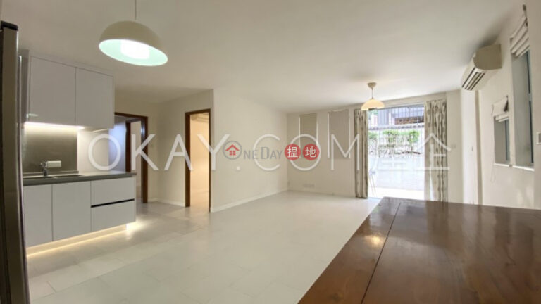 Gorgeous 3 bedroom with terrace & parking | For Sale