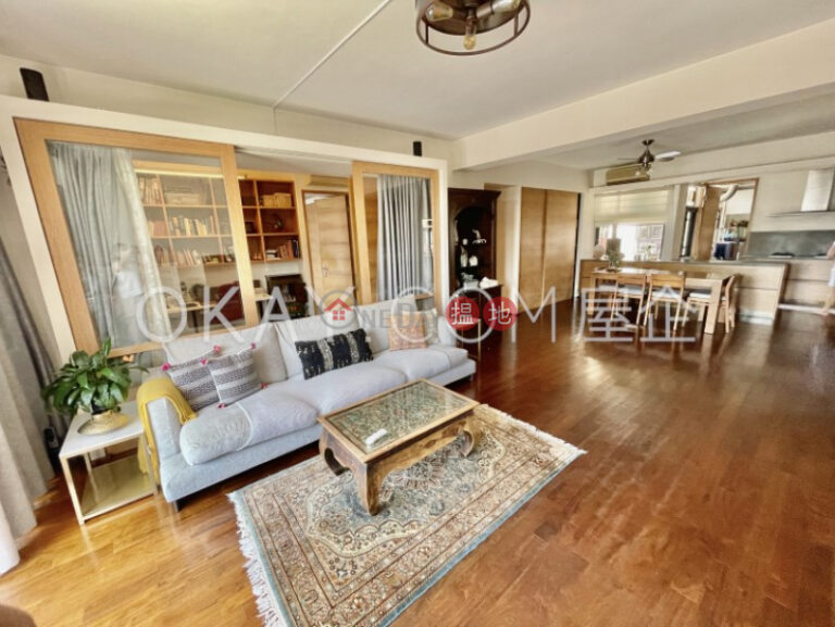 Efficient 3 bedroom with balcony & parking | For Sale