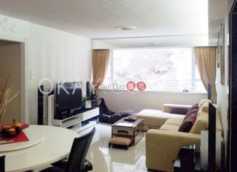 Efficient 2 bedroom with terrace & parking | Rental