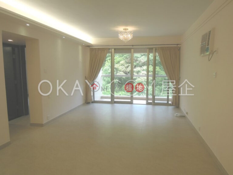 Elegant 2 bedroom with balcony & parking | Rental