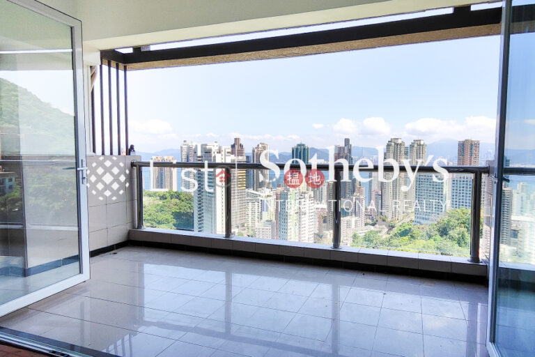 Property for Sale at POKFULAM COURT, 94Pok Fu Lam Road with 3 Bedrooms