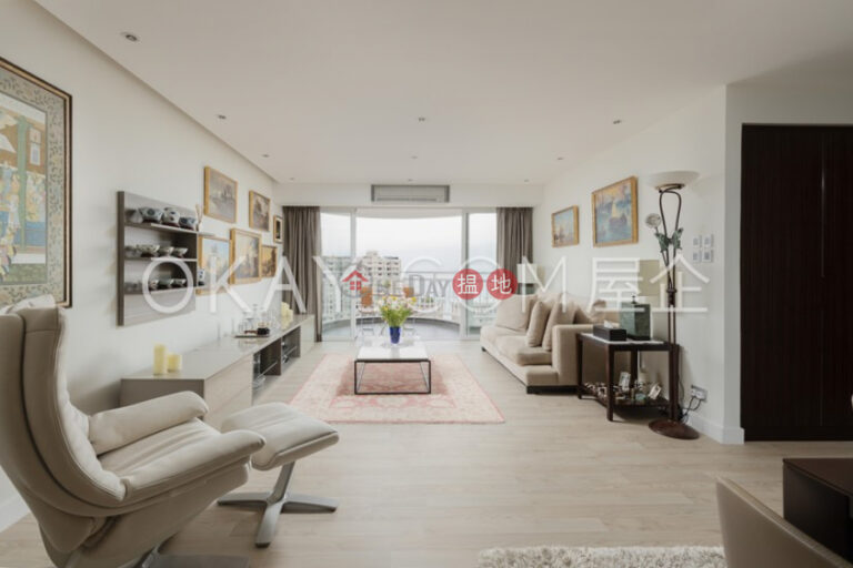 Efficient 3 bedroom with sea views, balcony | For Sale