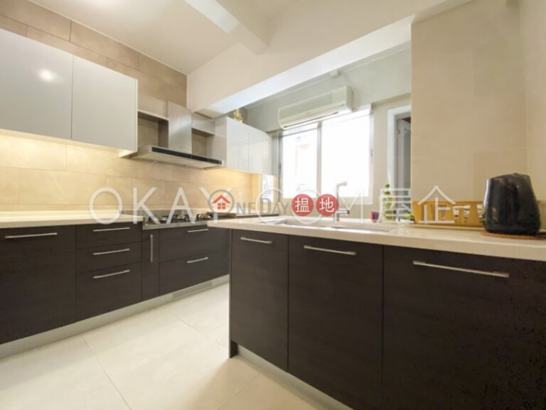 Elegant 2 bedroom with balcony | Rental