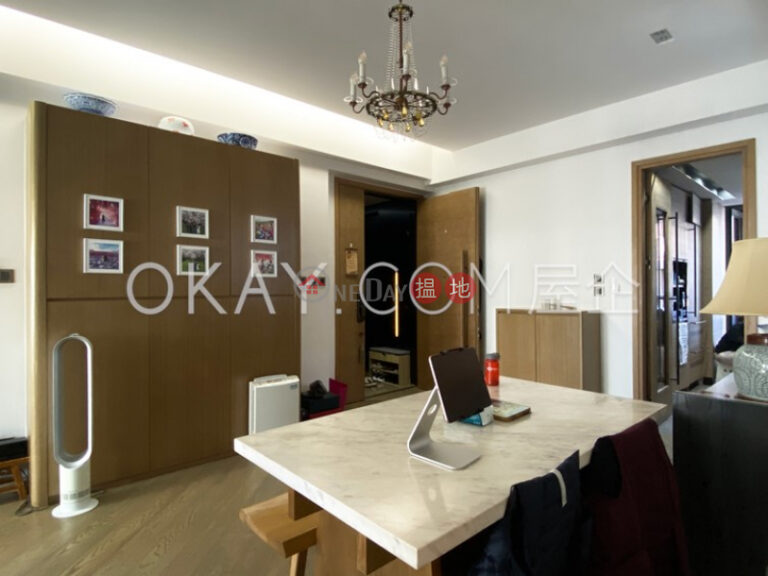 Luxurious 3 bedroom with balcony | For Sale