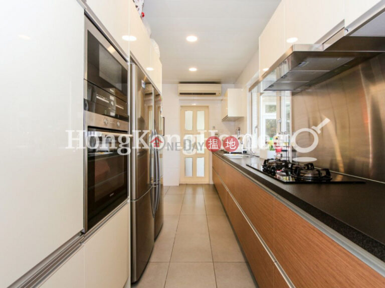 4 Bedroom Luxury Unit for Rent at Block 41-44 Baguio Villa