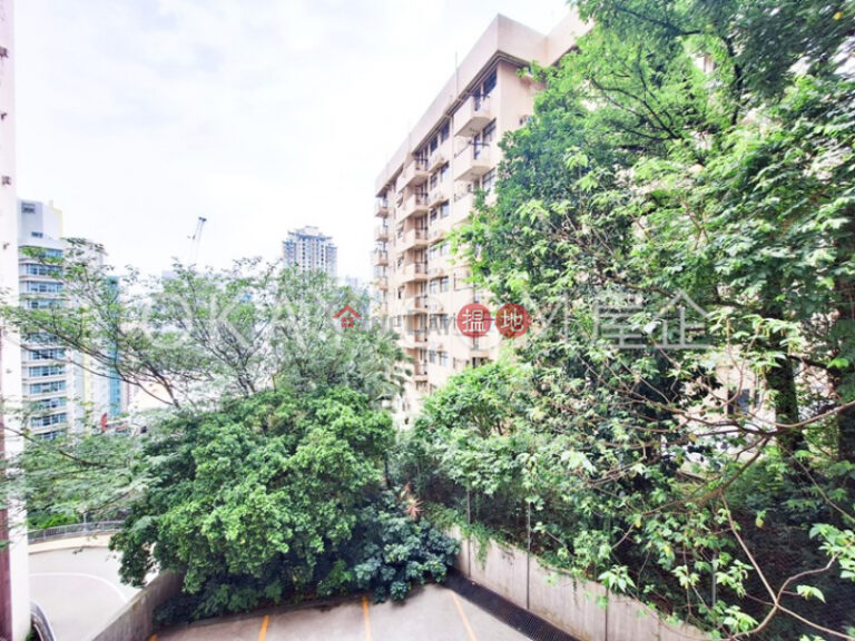 Efficient 3 bedroom with balcony & parking | Rental